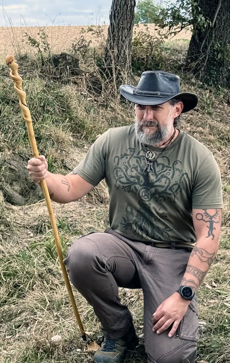 Denis mesure 175cm et porte du M