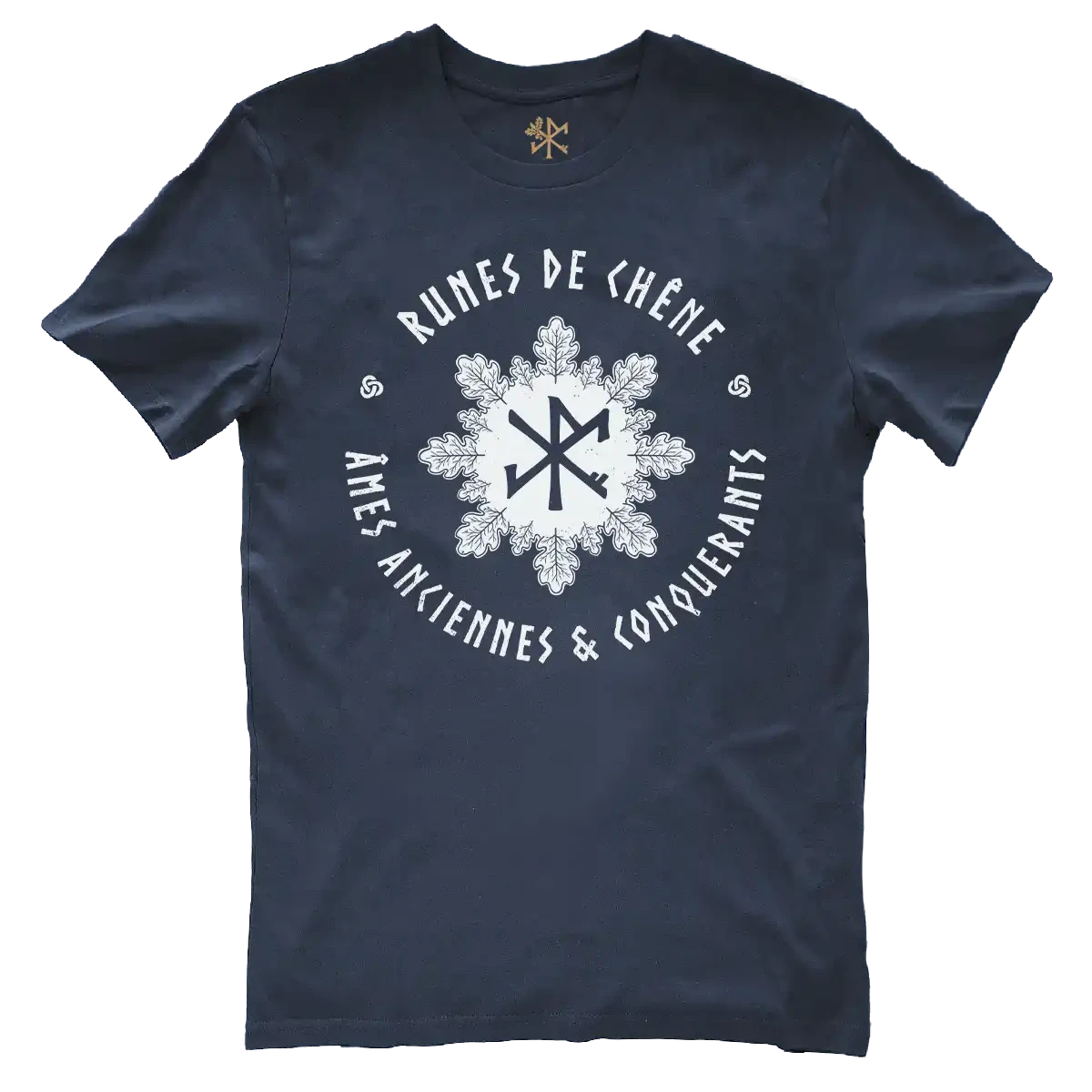 Dessin couronne de chêne en blanc sur un t-shirt bleu marine de la marque Runes De Chêne imprimé en France sur un textile d'agriculture éco-responsable en 100% coton brossé